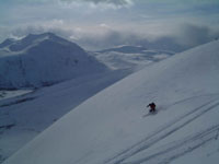 Discesa dallo Skitntinden (1024m)